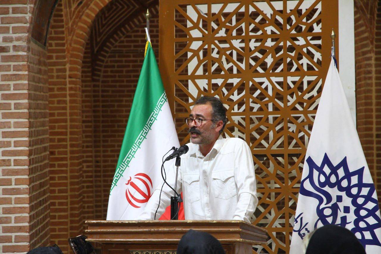 «بیرلیک گونشی» محفل شعر و موسیقی رد اردبیل برگزار شد