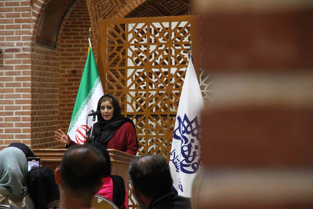 «بیرلیک گونشی» محفل شعر و موسیقی رد اردبیل برگزار شد