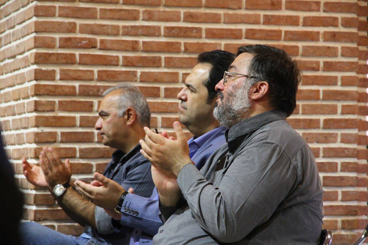 «بیرلیک گونشی» محفل شعر و موسیقی رد اردبیل برگزار شد