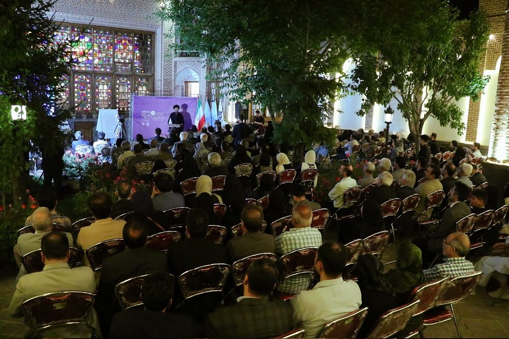 در نخستین شب از هفتۀ اردبیل، خانۀ تاریخی صادقی میزبان یکی از باشکوه‌ترین و فرهنگی‌ترین برنامه‌های سال بود؛ «شب میراث فرهنگی اردبیل» شبی پر از شور، هویت و افتخار